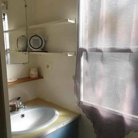 Seaside Campground: Beachside Comfort With Bikes Campsite La Cotiniere
