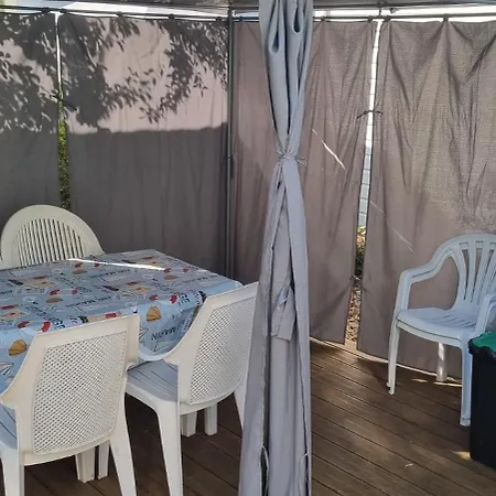 Seaside Campground: Beachside Comfort With Bikes Campsite